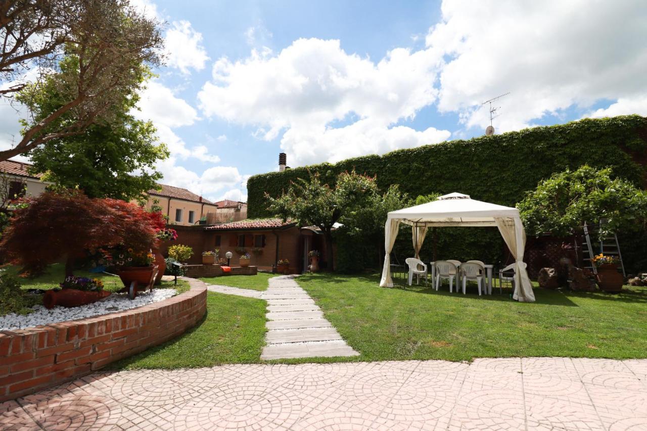Villa Oasi Ferrara Ngoại thất bức ảnh